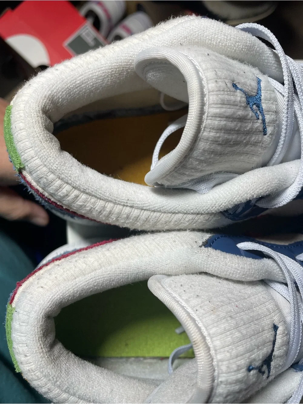 Jordan 1 Low SE Messy Room (GS) Size 7Y